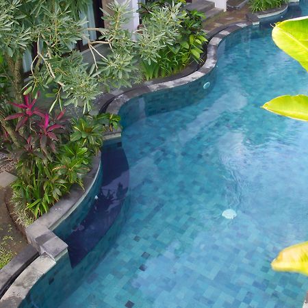 Seminyak Townhouse Aparthotel Exterior photo