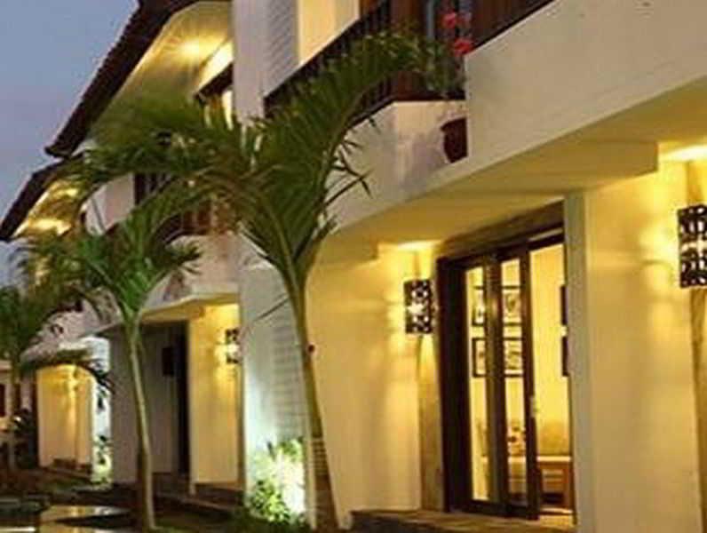 Seminyak Townhouse Aparthotel Exterior photo