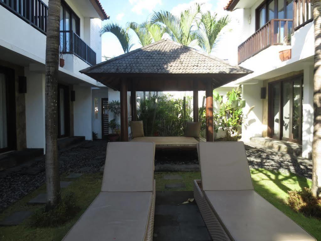 Seminyak Townhouse Aparthotel Exterior photo